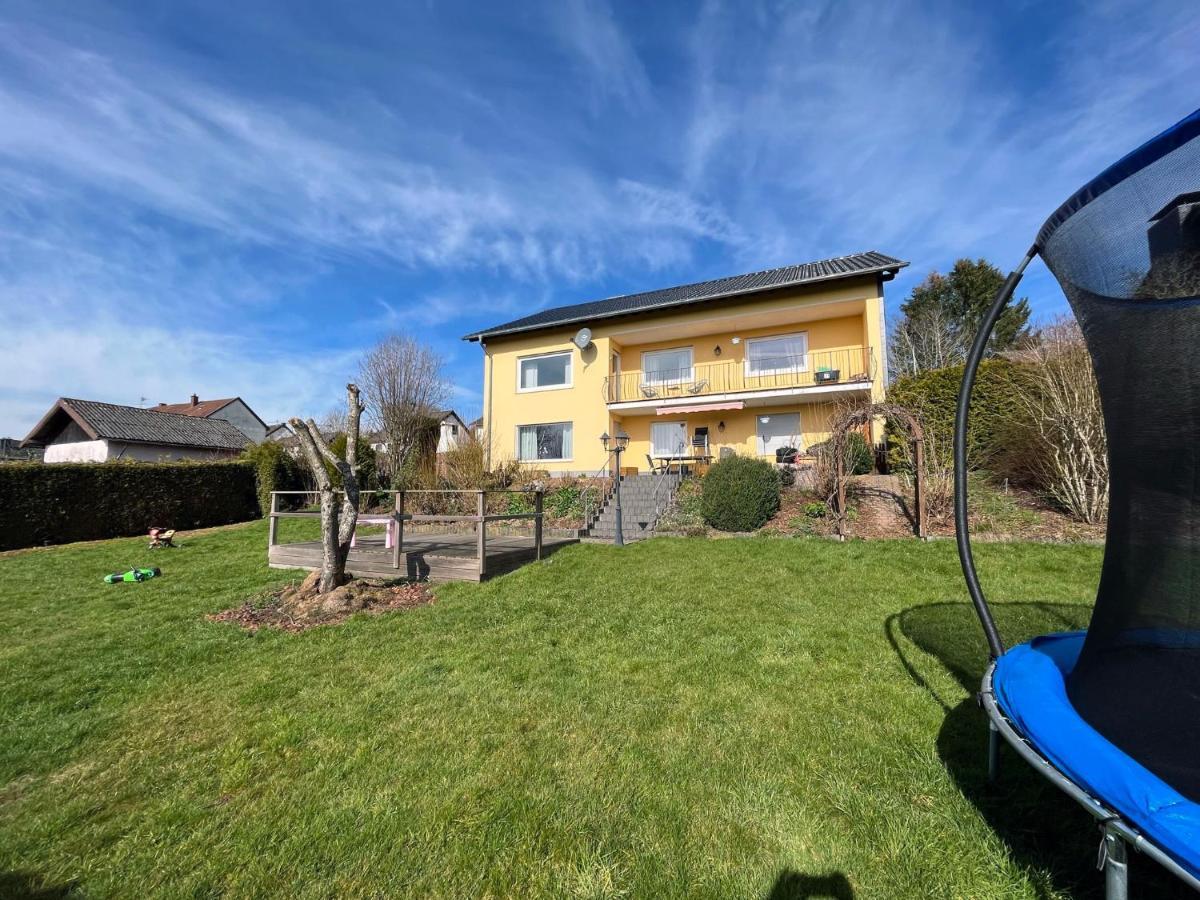 Wohnung Mit Panoramablick Gerolstein Exterior foto