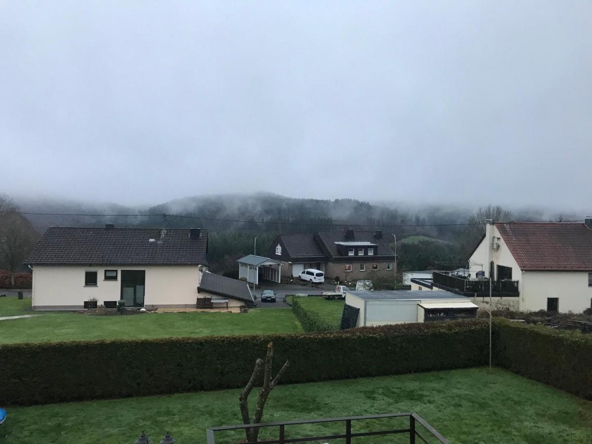 Wohnung Mit Panoramablick Gerolstein Exterior foto
