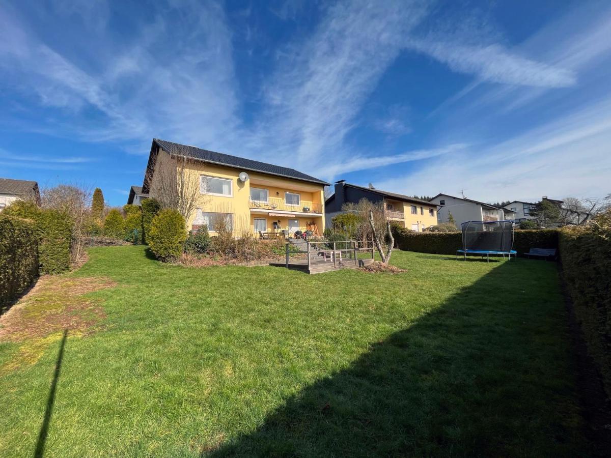 Wohnung Mit Panoramablick Gerolstein Exterior foto