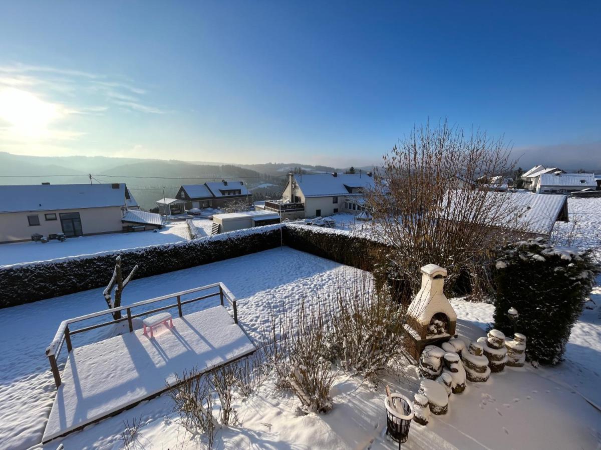 Wohnung Mit Panoramablick Gerolstein Exterior foto